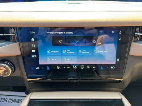 Used 2025 Lincoln Navigator Black Label AWD/4WD image 38