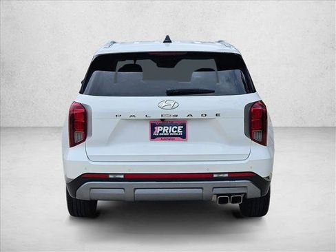 Used 2025 Hyundai Palisade SEL FWD image 6