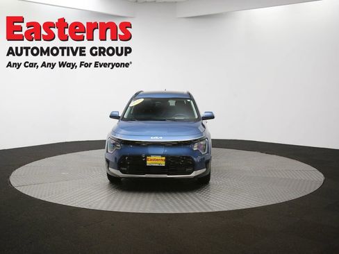 Used 2023 Kia Niro Wave w/ Wave Preserve Package image 52