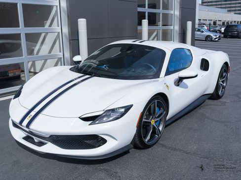 Used 2024 Ferrari 296 GTS RWD image 1
