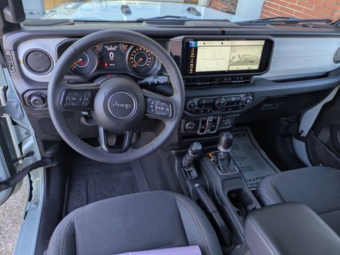 Used 2024 Jeep Wrangler Sport S image 15