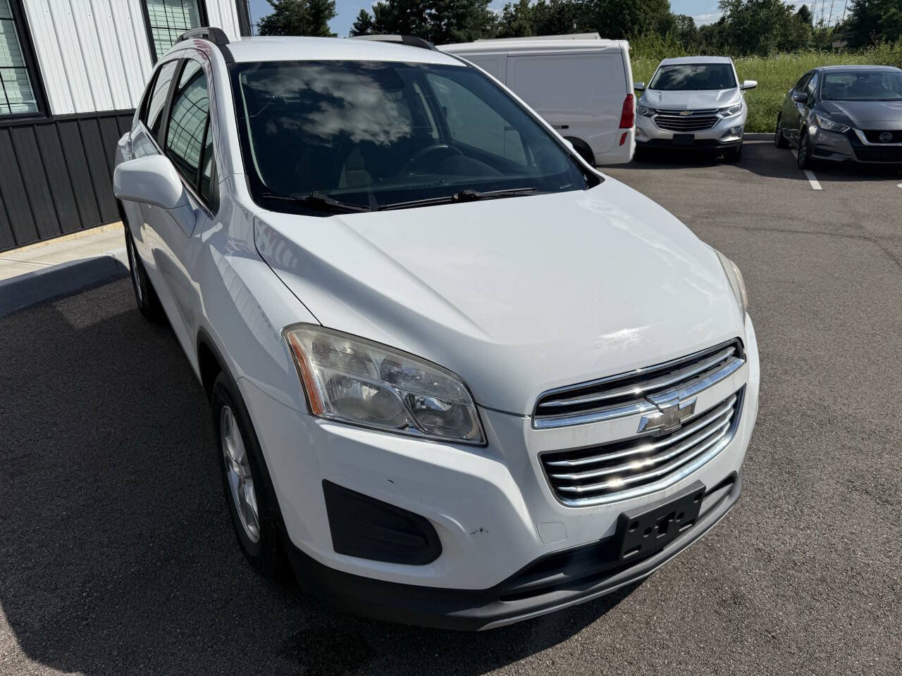 Used 2015 Chevrolet Trax LT w/ LPO, Cargo Package FWD image 4