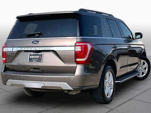 Used 2019 Ford Expedition XLT w/ Equipment Group 202A RWD image 13