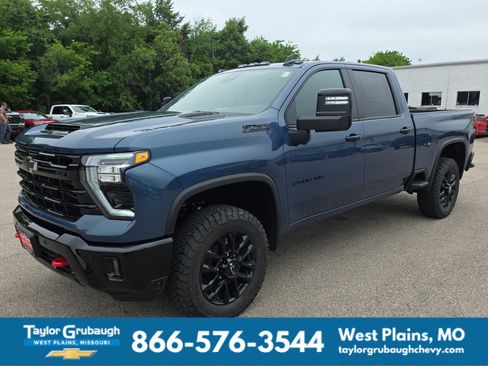 New 2026 Chevrolet Silverado 2500 LT w/ Trail Boss Package AWD/4WD image 4