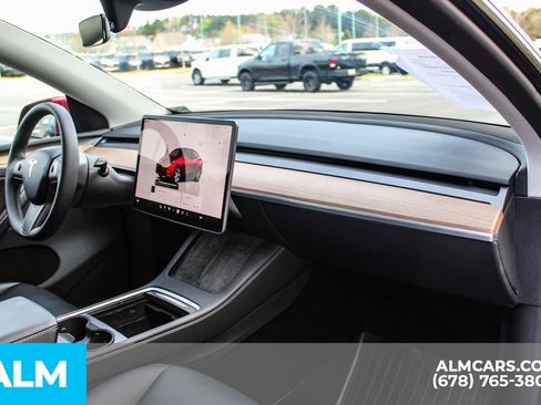 Used 2024 Tesla Model Y Long Range image 24