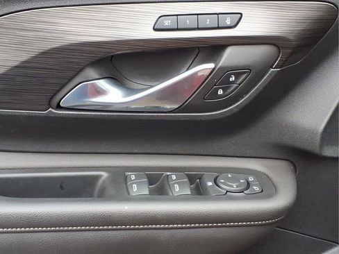 Used 2023 GMC Terrain SLT w/ LPO, Floor Liner Package image 16