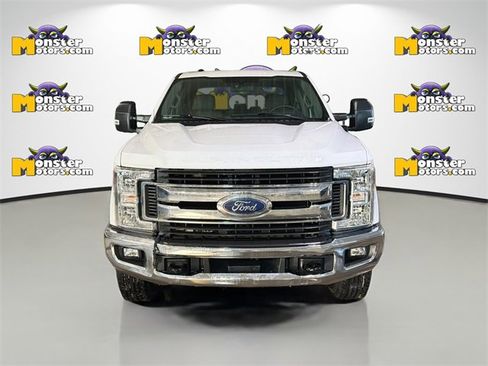Used 2017 Ford F250 XLT w/ XLT Value Package image 2