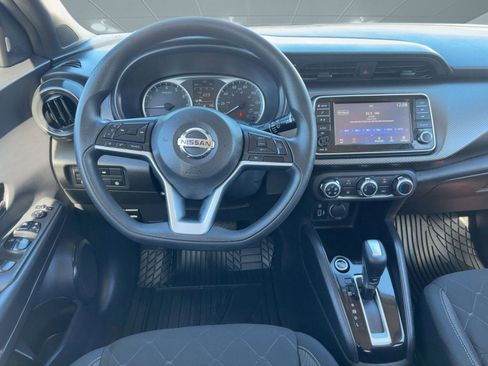 Used 2020 Nissan Kicks S image 24