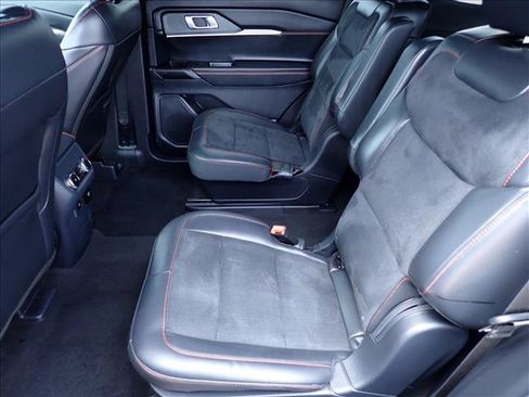 Used 2025 Ford Explorer ST AWD/4WD image 10