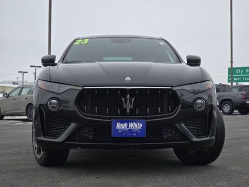 Used 2023 Maserati Levante Modena AWD/4WD image 9