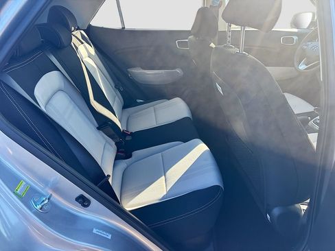 New 2025 Hyundai Venue SEL image 25