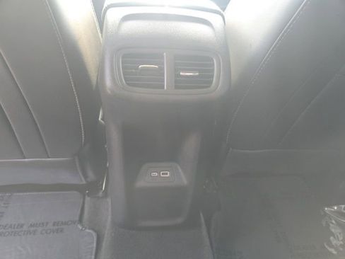 Certified 2023 Buick Envision Essence image 27