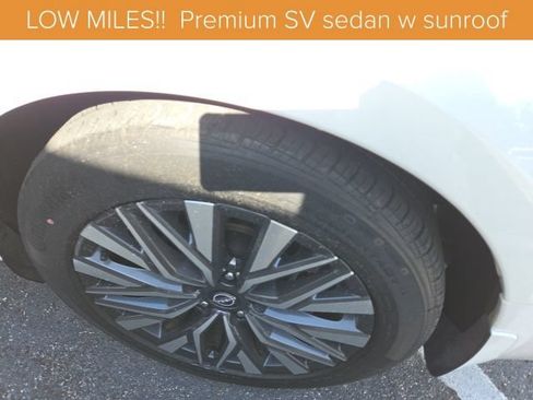 Used 2023 Nissan Altima 2.5 SV w/ SV Premium Package FWD image 5
