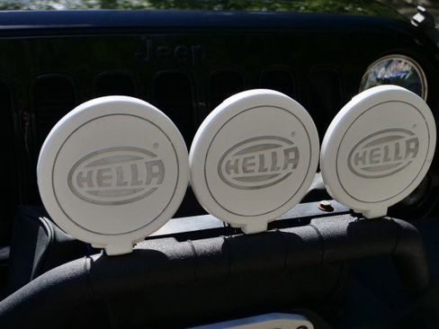 Used 2015 Jeep Wrangler Unlimited Sahara image 38