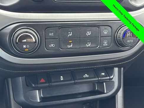 Used 2015 GMC Canyon SLE w/ SLE Convenience Package image 21