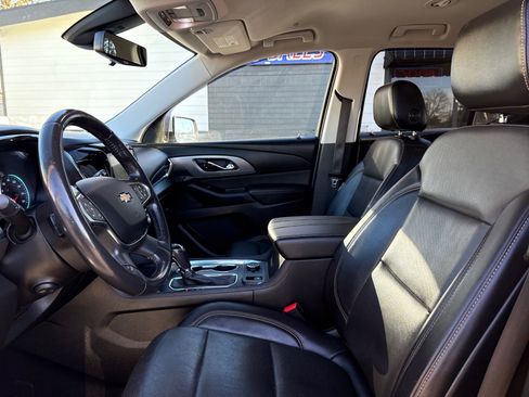Used 2018 Chevrolet Traverse Premier image 21