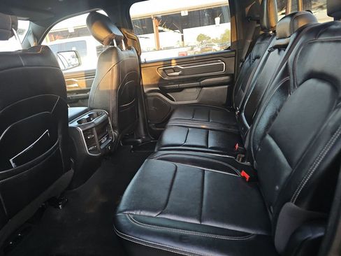 Used 2021 RAM 1500 Big Horn AWD/4WD image 4