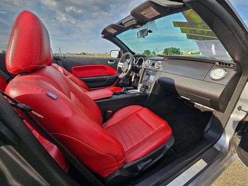 Used 2007 Ford Mustang GT image 14