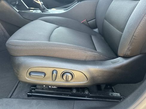 Used 2024 Chevrolet Malibu LT FWD image 16