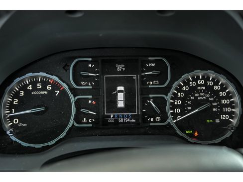 Used 2019 Toyota Tundra Platinum AWD/4WD image 18