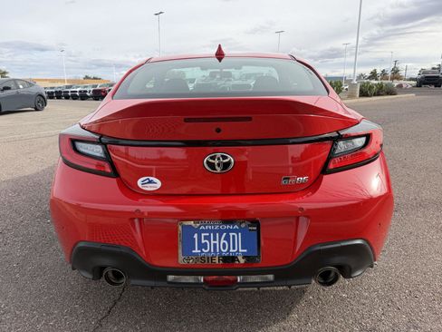 Used 2025 Toyota GR86 Premium image 4