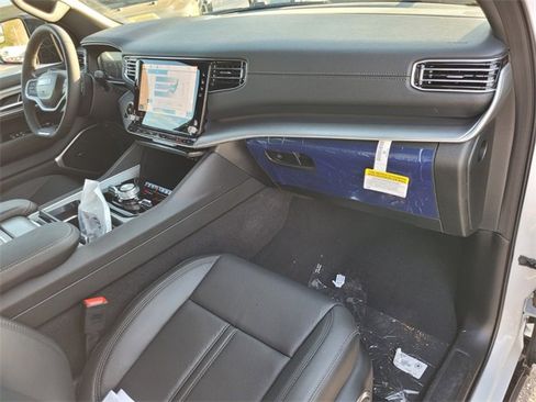 New 2026 Jeep Grand Wagoneer L Limited image 16