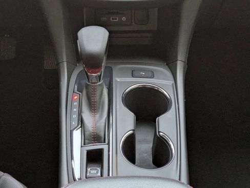 Certified 2023 Chevrolet Equinox RS FWD image 20