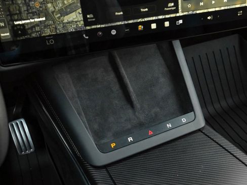 Used 2023 Tesla Model X Plaid image 31