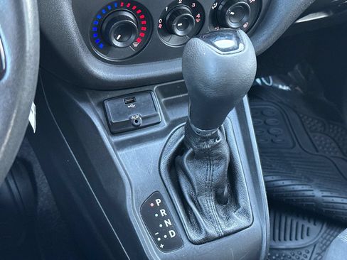 Used 2015 RAM ProMaster City Tradesman SLT w/ Rear Back-up Camera Group FWD image 22