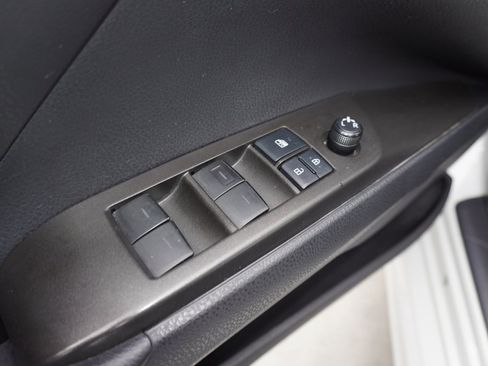 Certified 2022 Toyota Camry SE image 13