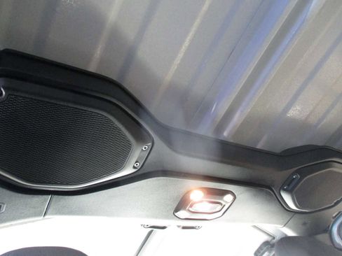 Used 2023 Jeep Gladiator Overland image 40