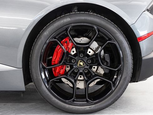 Used 2018 Lamborghini Huracan LP 580-2 image 22