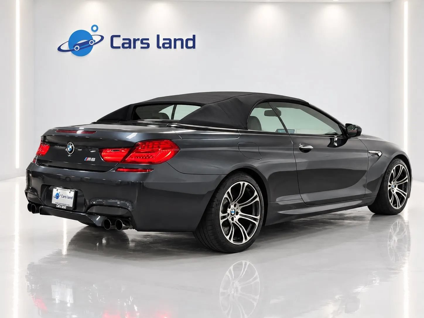 Used 2013 BMW M6 Convertible RWD image 3