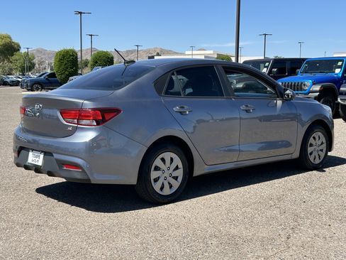 Used 2019 Kia Rio S image 5