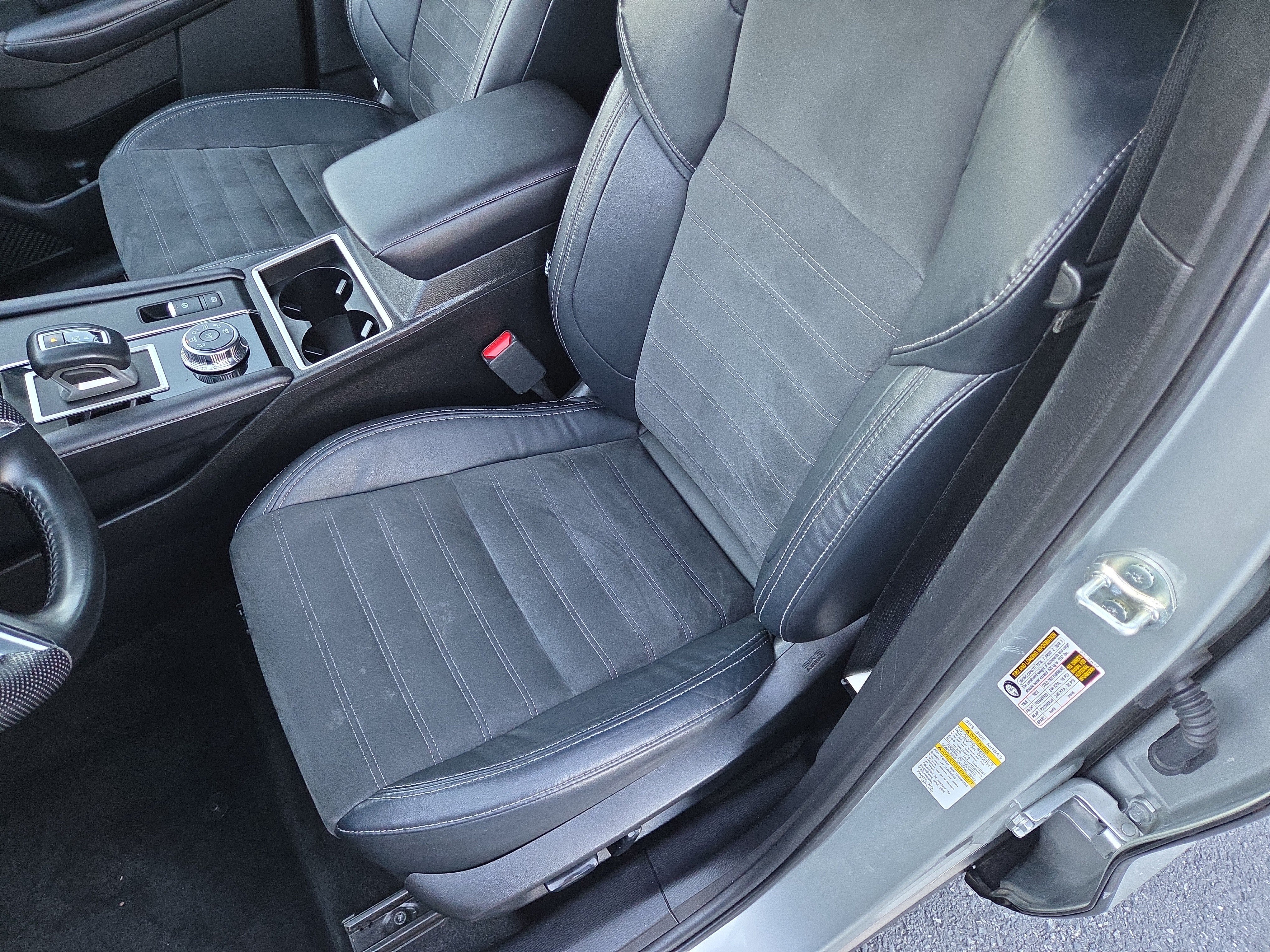 Used 2023 Mitsubishi Outlander SE AWD/4WD image 14