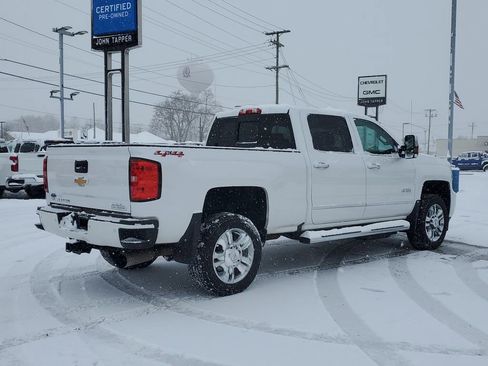 Used 2019 Chevrolet Silverado 2500 High Country image 3