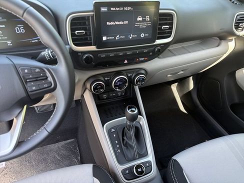 New 2026 Hyundai Venue SEL FWD image 28