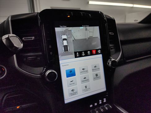 Used 2022 RAM 3500 Big Horn w/ Level B Equipment Group image 19