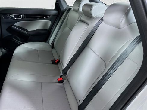 Used 2025 Honda Civic Sport Touring image 4