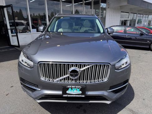 Used 2016 Volvo XC90 T6 Inscription w/ Vision Package AWD/4WD image 9