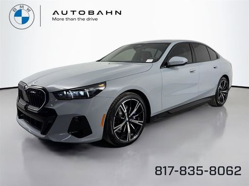 New 2027 BMW 530i RWD image 1