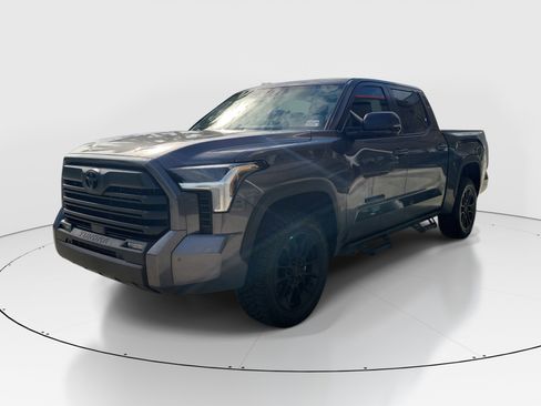 Used 2024 Toyota Tundra SR5 w/ SR5 Premium Package AWD/4WD image 3