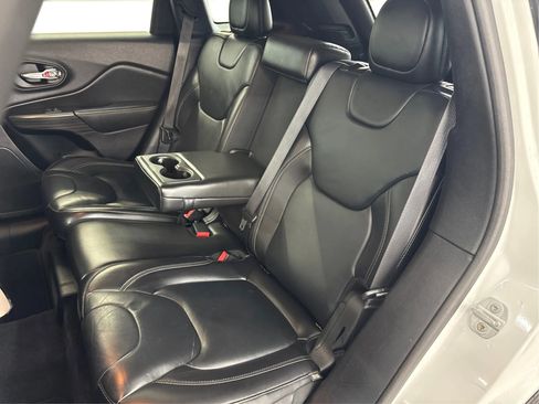 Used 2017 Jeep Cherokee Limited AWD/4WD image 14
