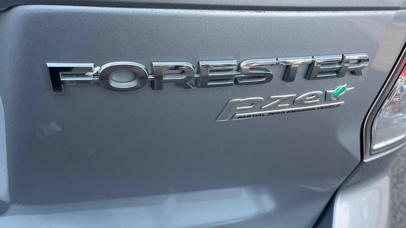 Used 2017 Subaru Forester 2.5i Premium w/ All-Weather Package AWD/4WD image 24