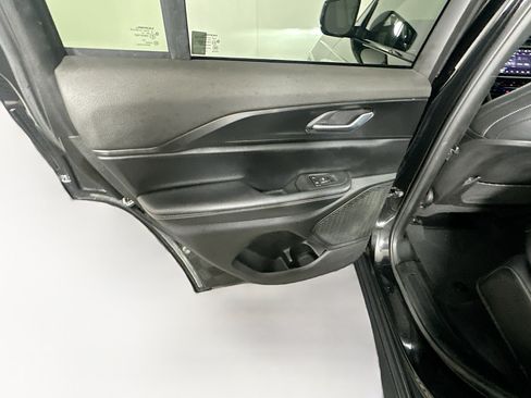 Used 2023 Jeep Grand Cherokee Altitude AWD/4WD image 25