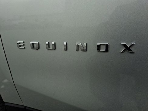 Used 2019 Chevrolet Equinox LT image 19