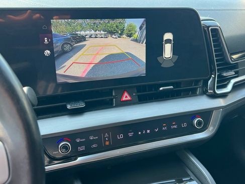 Certified 2023 Kia Sportage EX AWD/4WD image 22