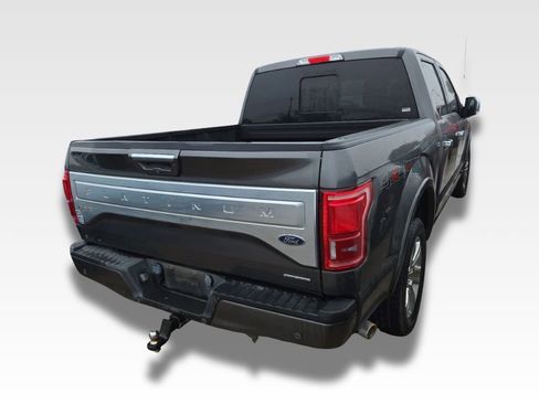 Used 2015 Ford F150 Platinum w/ Equipment Group 701A Luxury AWD/4WD image 4
