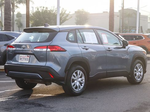 Certified 2022 Toyota Corolla Cross L image 7