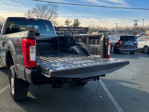 Used 2017 Ford F250 XL w/ Power Equipment Group image 18